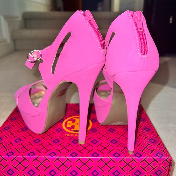 Hot Pink WildDive Heels - Picture 3 of 5